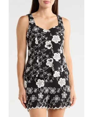 Ellen Tracy Floral Embroidery Vest - Black