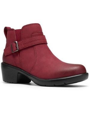 Clarks Kynnznie Ankle Bootie - Red