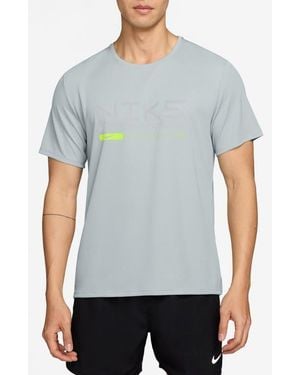 Nike Miler Graphic T-Shirt - Gray
