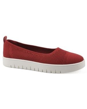 White Mountain Naveen Fom Recovery Flat - Red