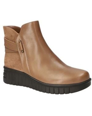 Bella Vita Sueann Platform Bootie - Brown