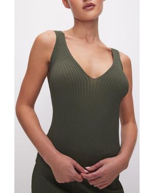 GOOD AMERICAN Shine V-Neck Ribbed Crop Tank - Green