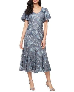 Alex Evenings Metallic Floral Jacquard Fit & Flare Cocktail Dress in Natural | Lyst Alex Evenings Metallic Floral Jacquard Fit & Flare Cocktail Dress in Natural | Lyst