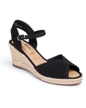 Me Too Sunni Wedge Sandal - Black
