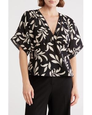DR2 by Daniel Rainn Leaf Print Short Sleeve Top - Black