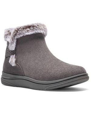 Clarks Breeze Faux Fur Ankle Boot - Gray