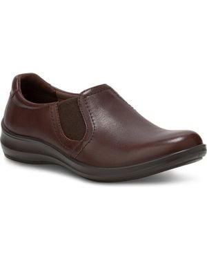 Eastland Fiddle Clog - Brown