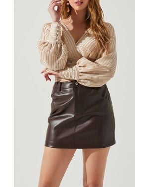 Astr Pernilla Long Sleeve Pleated Crop Top - Multicolor