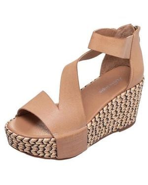 Antelope Kat Wedge Sandal - Natural
