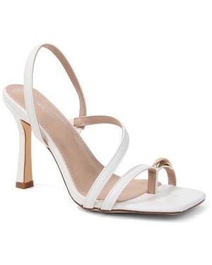 BERNESS Hildegarde Toe Loop Sandal - White