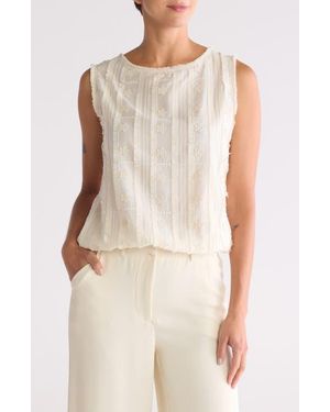 Max studio sleeveless top deals