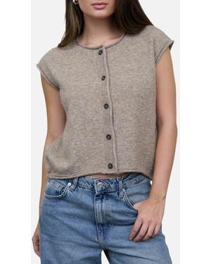 Blu Pepper Button Down Sleeveless Sweater - Gray