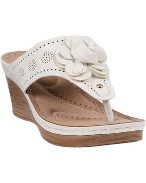 Gc Shoes Willa Flower Wedge Sandal - White