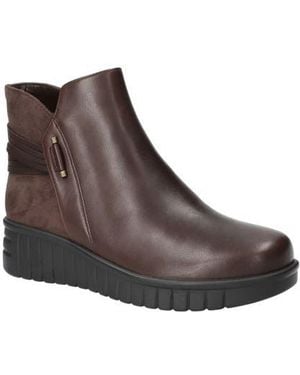Bella Vita Sueann Platform Bootie - Brown