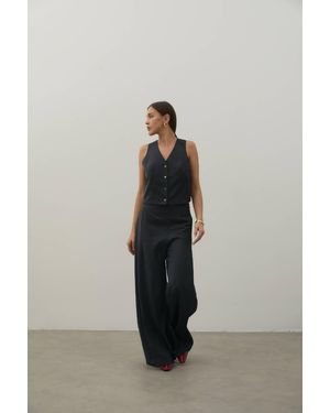 IPANTS Cropped Vest - Gray