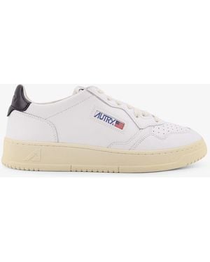 Autry Medalist Low Leather Sneakers With Side Logo - White