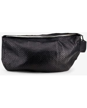 IBELIV Clip Vegetable Leather Shoulder Bag With Woven Pattern - Black