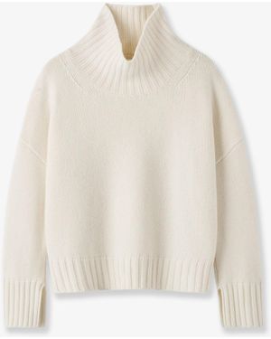 Soft Goat Girlfriend Cashmere Turtleneck - White