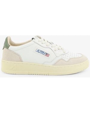 Autry Medalist Low Leather Trainers With Side Logo - Natural