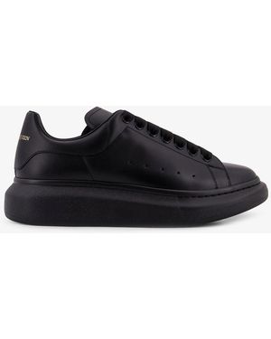McQueen Sports Shoes With Logo - Black