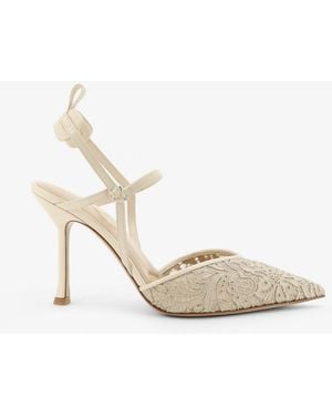 Fendi Very Colibrì High-Heeled Pump - White