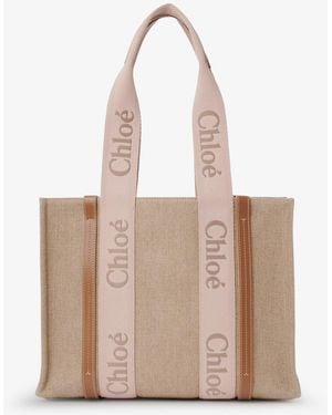 Chloé Woody Linen Shoulder Bag With Front Embroidered Logo - Natural