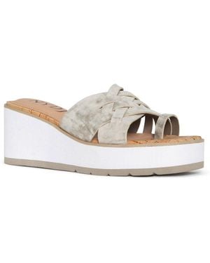 NYDJ Reesie Wedge Sandals In Pewter - White