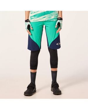 Oakley W. Seeker Airline Short - Green