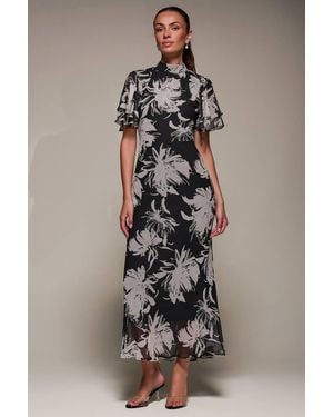 Jolie Moi High Neck Angel Sleeve Chiffon Maxi Dres Dress - Black
