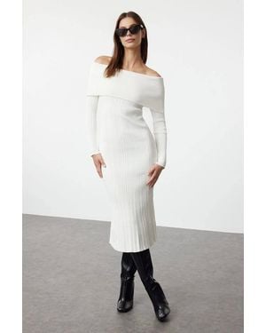 WOVCOR Midi Knit Carmen Collar Midi Dress - White