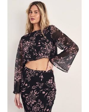 Nasty Gal Floral Button Through Cropped Fluted Sleeve Top - Grey