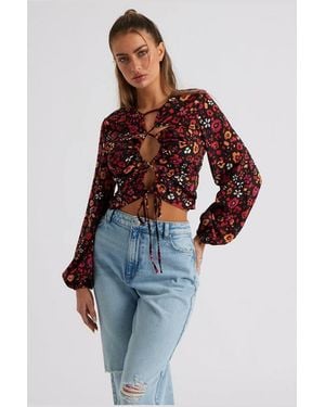 Urban Bliss Cut Out Top - Black