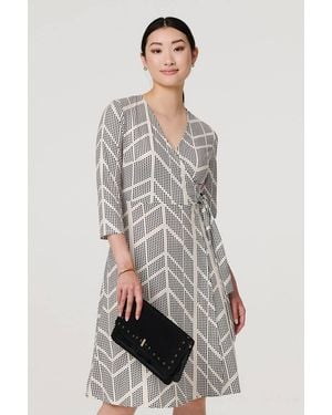 Izabel London Printed 3/4 Sleeve Knee Length Wrap Dress - Grey