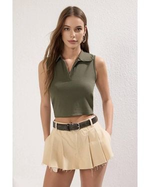 WOVCOR Collared Sleeveless Ribbed Crop Top - Green