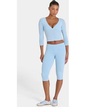 BO+TEE Buttercloud Capri Leggings - Blue