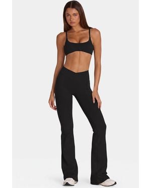 BO+TEE Soft Active V-Waist Flared Leggings - Black