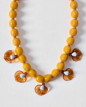 Oliver Bonas Alessia Resin Petal Chunky Beaded Necklace - Metallic
