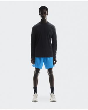 On Shoes Train Shorts - Blau