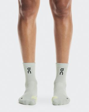 On Shoes Performance Run Sock Mid - White