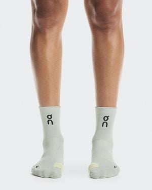 On Shoes Performance Run Sock Mid - White