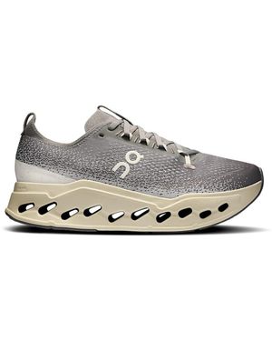 On Shoes Cloudsurfer Max - Grey