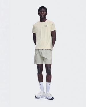 On Shoes 7" Performance Shorts - White