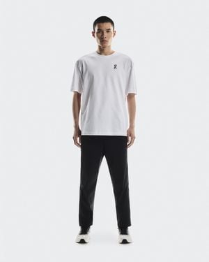 On Shoes Club-T Graphic - White