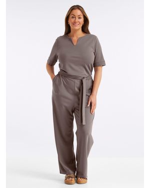 Sheego Jumpsuit Kurzarm Innenbeinlänge ca. 70 cm - Braun