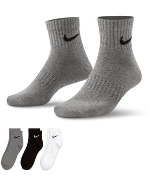 Nike Funktionssocken U NK ED LTWT ANKLE 3P 132 für sportive Aktivitäten - Grau