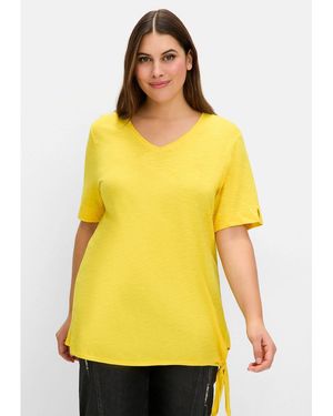 Sheego T-Shirt Große Größen mit Knotendetail am Saum - Gelb