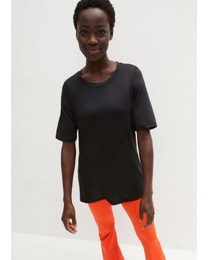 bonprix T-Shirt Bequeme Passform, Halbarm, Sportlicher Stil, Mit Mesheinsatz Im Rücken - Schwarz