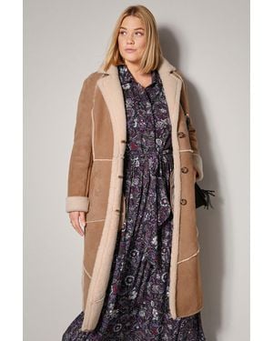 Sara Lindholm Wintermantel -Mantel echtes Lammfell Revers Langarm - Lila