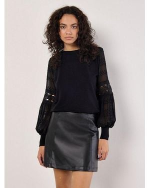Apricot Rundhalspullover Pullover Mit Kontrastierenden Ärmeln Mit Spitze - Schwarz