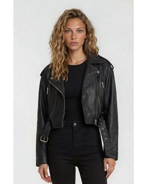 trueprodigy Lederjacke Rosa Oversize Bikerjacke Mit Reißverschlussdetails - Schwarz